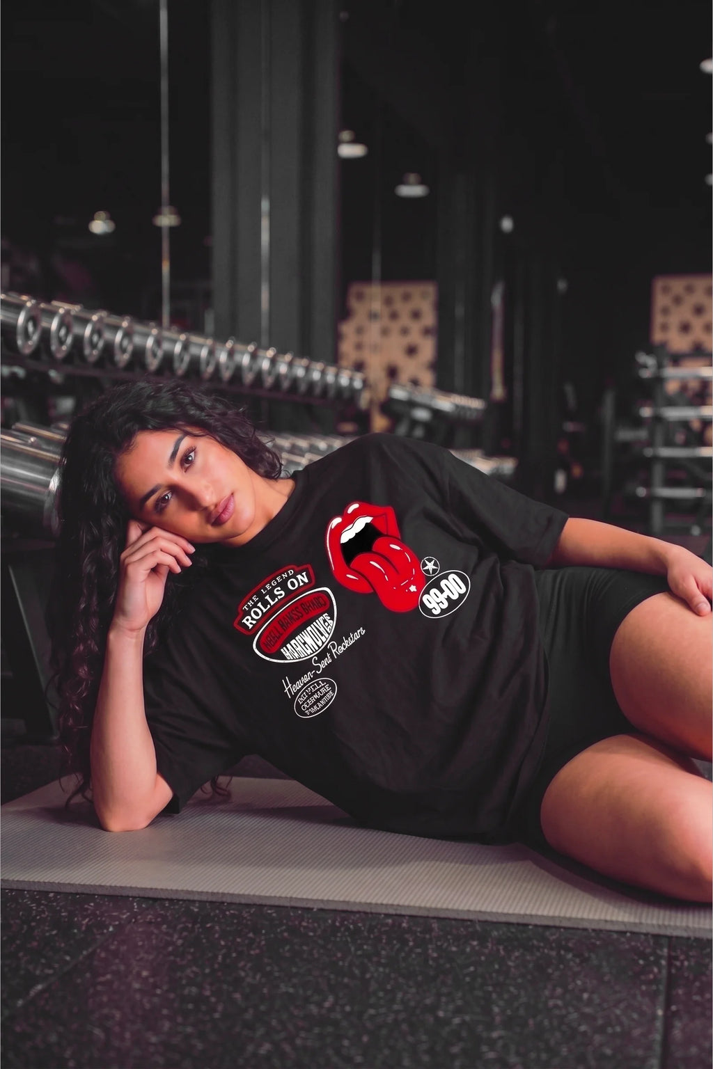 Rolls On Oversized T-shirts (Black)