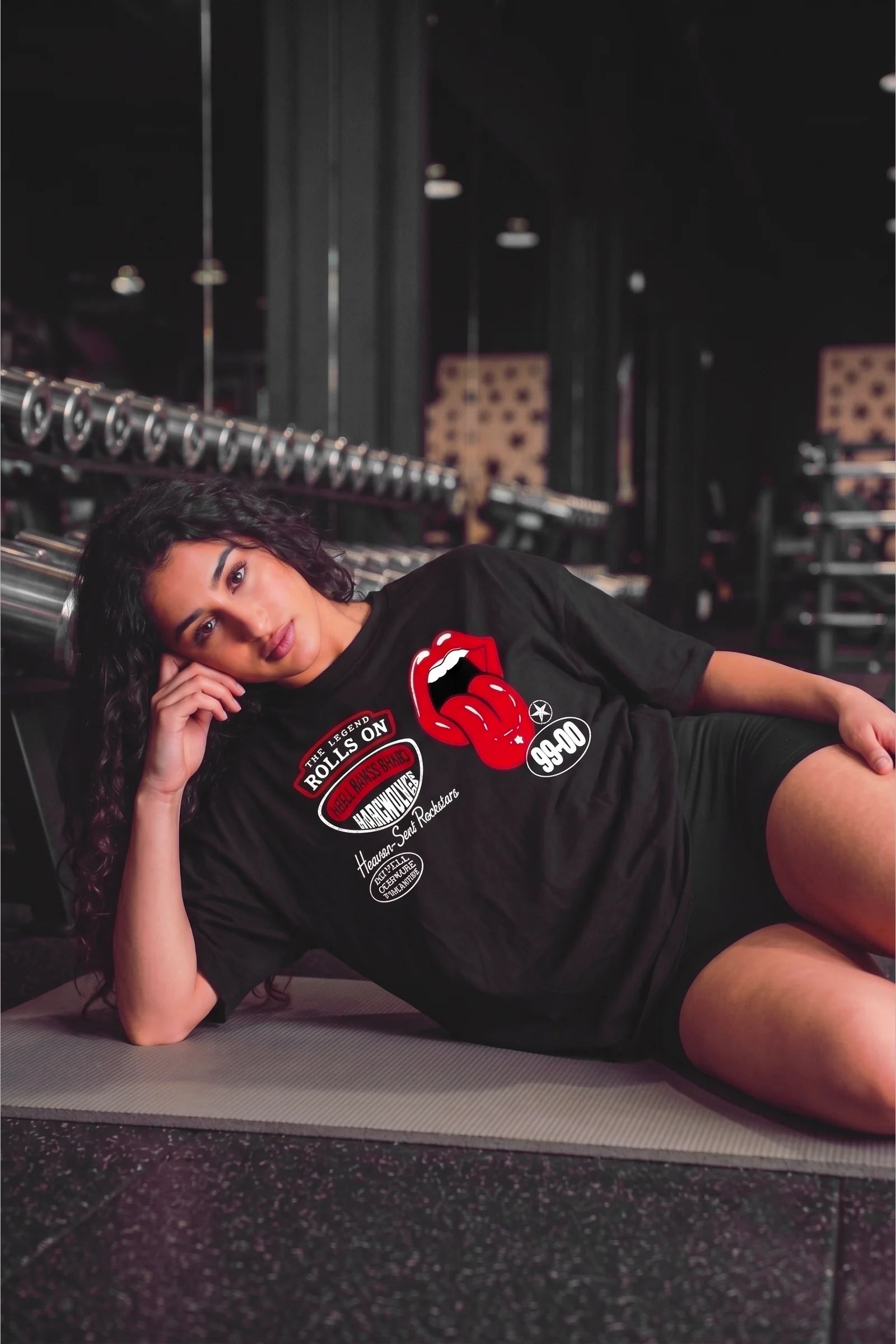 Rolls On Oversized T-shirts (Black)