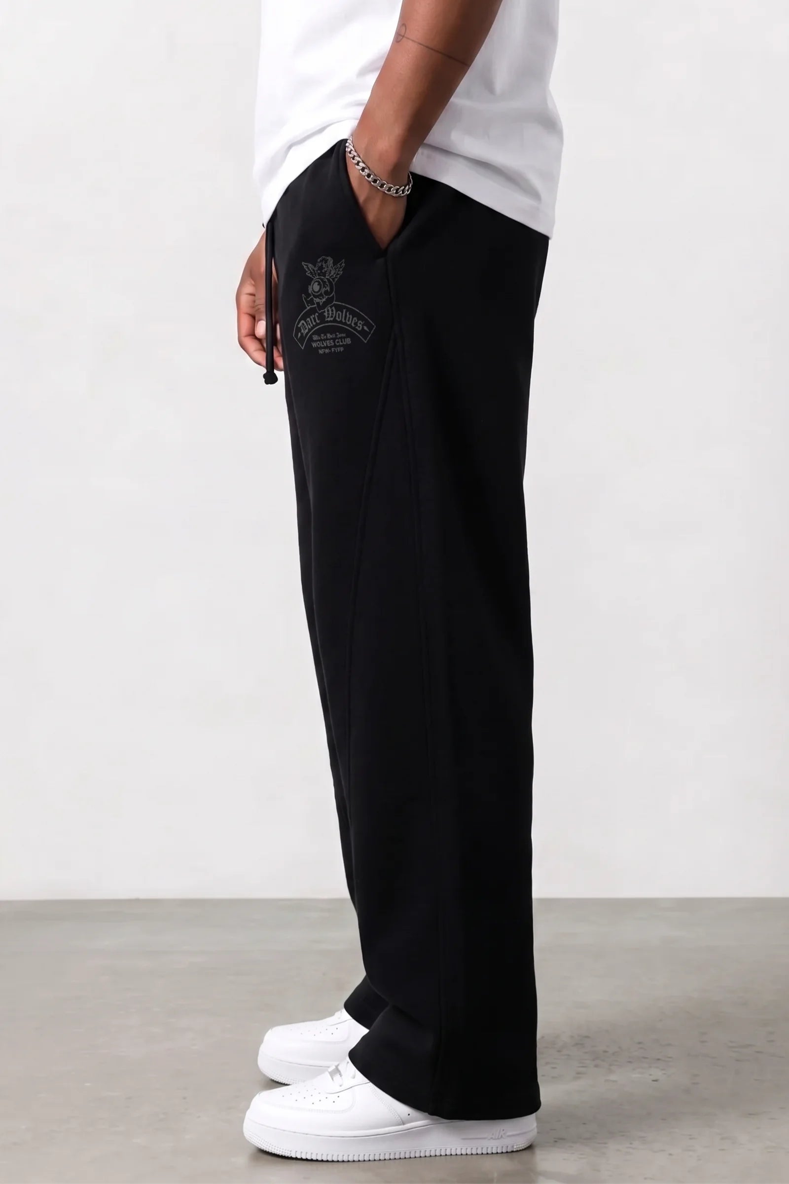 Alpha Ravage Jogger (Black)