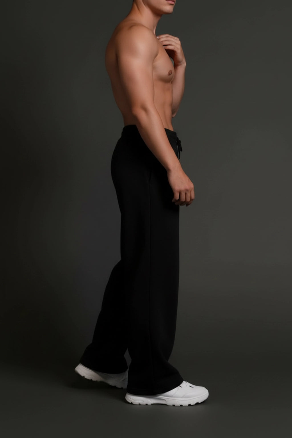 Relaxed Loose Straight Fit Jogger (Black)